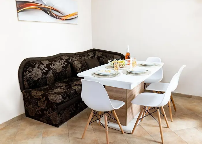 Star בית הארחה וארנה